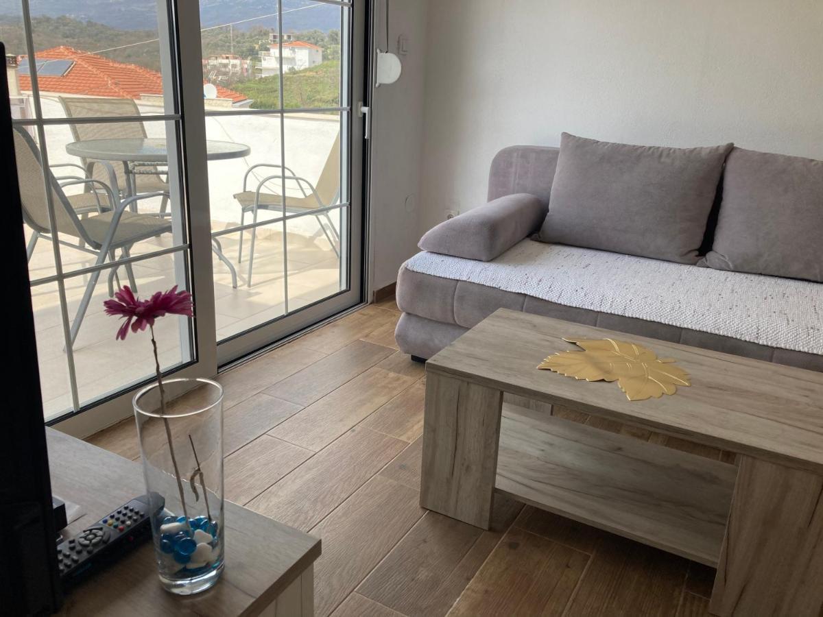 Demiri Rr * Ulcinj